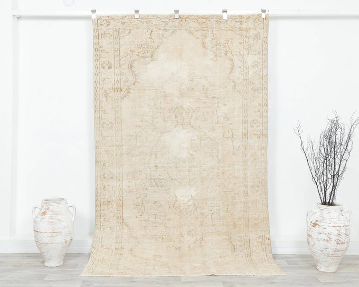 Beige Turkish Oushak Rug 4'11" x 8'1" Hand-Knotted | No. VR20163