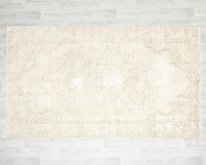 Beige Turkish Oushak Rug 4'11" x 8'1" Hand-Knotted | No. VR20163