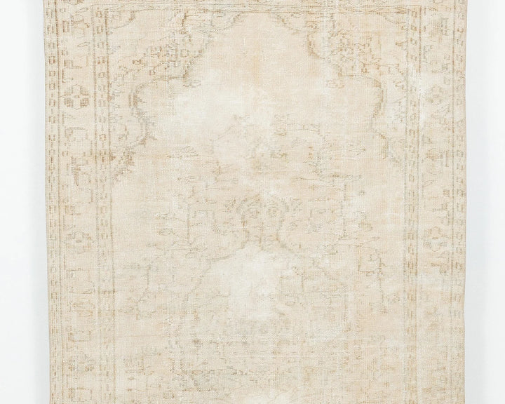 Beige Turkish Oushak Rug 4'11" x 8'1" Hand-Knotted | No. VR20163