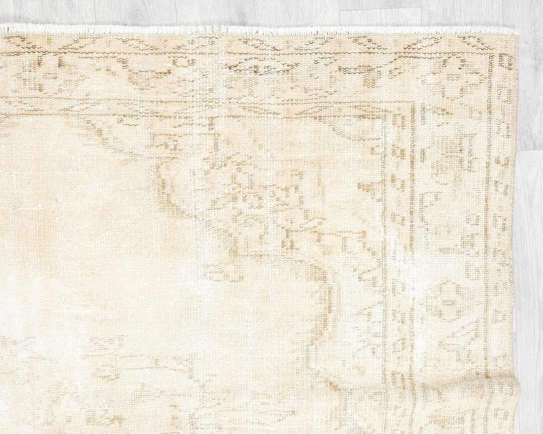 Beige Turkish Oushak Rug 4'11" x 8'1" Hand-Knotted | No. VR20163