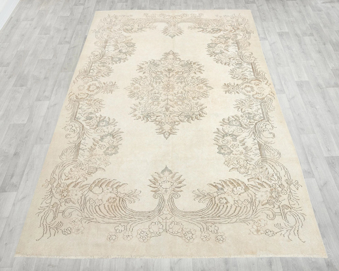 Ivory Turkish Oushak Rug 6' 2" x 10' 4" Hand-Knotted | No. VR20204