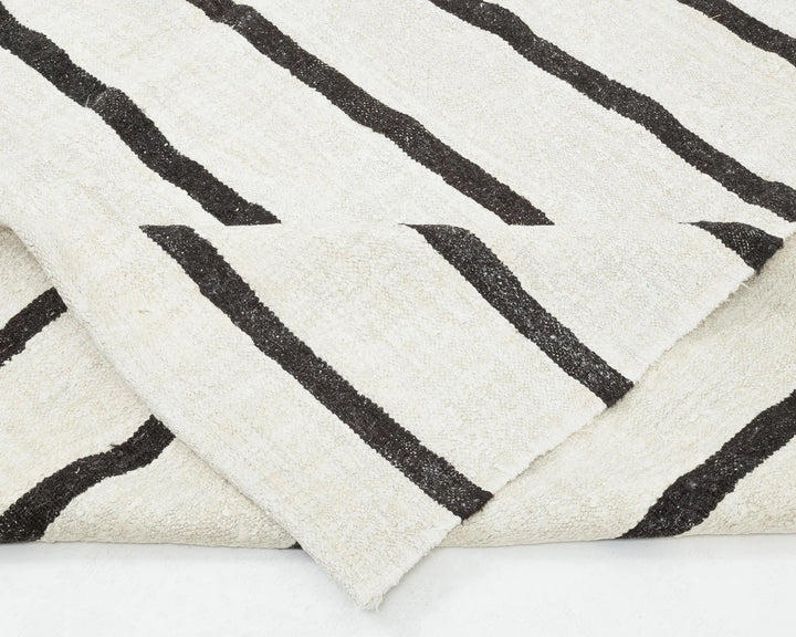 Black Kilim Rug 8' 10" x 11' 9" | No. VR20278