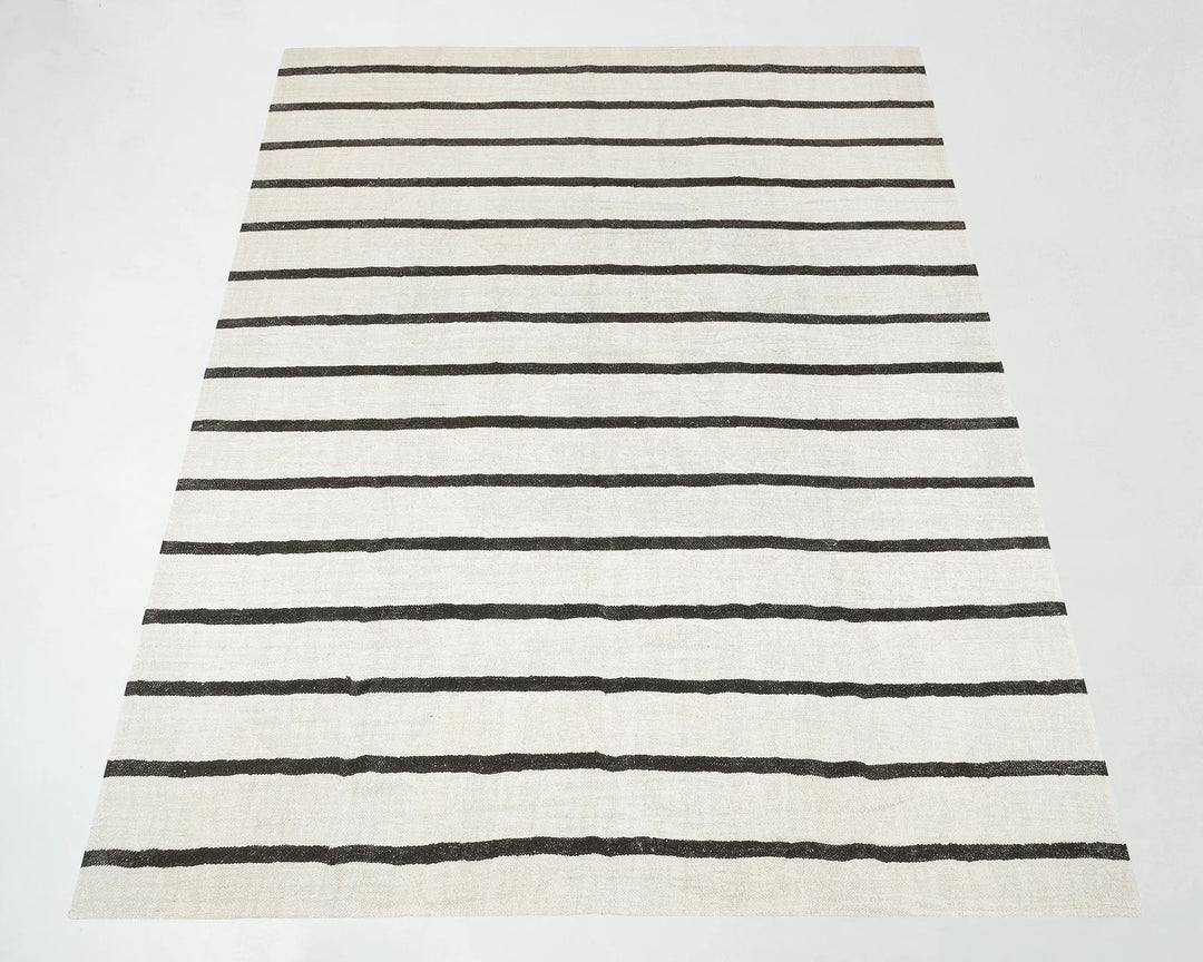 Black Kilim Rug 8' 10" x 11' 9" | No. VR20278