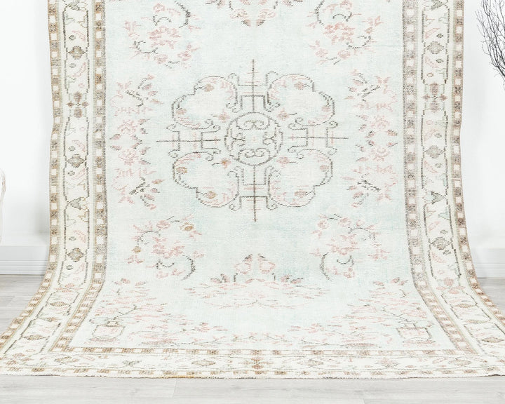 Multicolor Turkish Oushak Rug 5'6" x 9'7" Hand-Knotted | No. VR20294