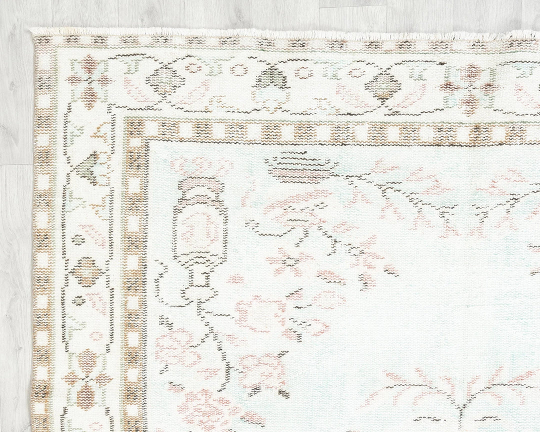 Multicolor Turkish Oushak Rug 5'6" x 9'7" Hand-Knotted | No. VR20294