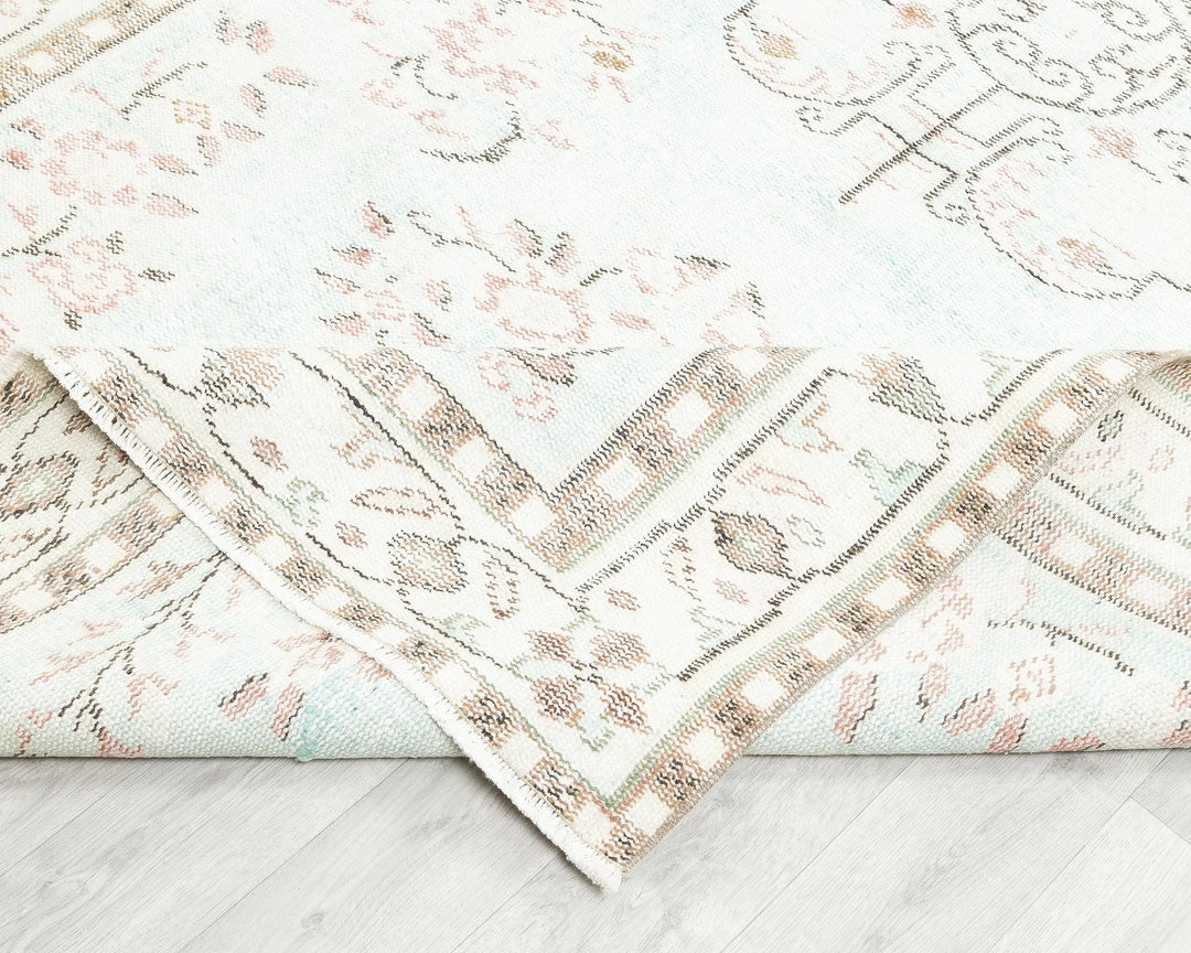 Multicolor Turkish Oushak Rug 5'6" x 9'7" Hand-Knotted | No. VR20294
