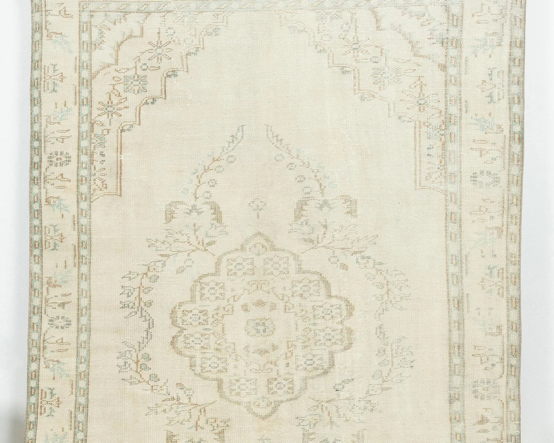 Multicolor Turkish Oushak Rug 5' 11" x 9' 2" Hand-Knotted detail