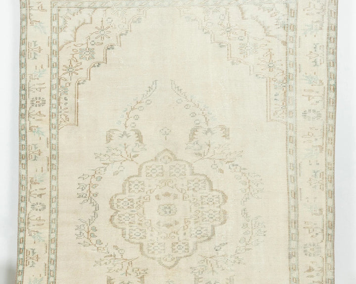 Multicolor Turkish Oushak Rug 5' 11" x 9' 2" Hand-Knotted detail