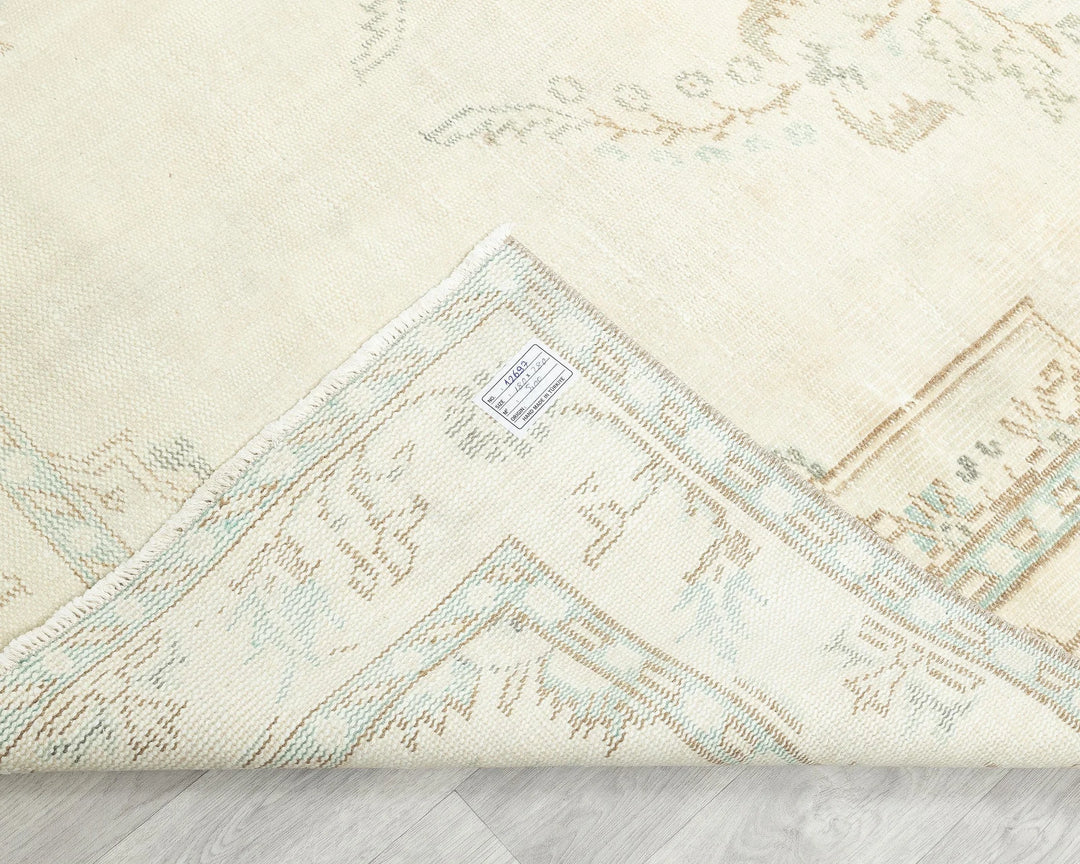 Multicolor Turkish Oushak Rug 5' 11" x 9' 2" Hand-Knotted texture