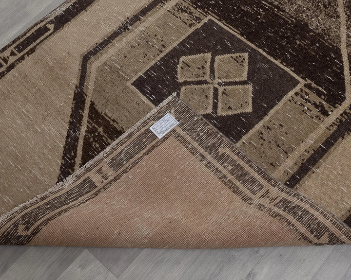 Beige Turkish Tribal Rug 4' 2" x 15' 5" Hand-Knotted texture