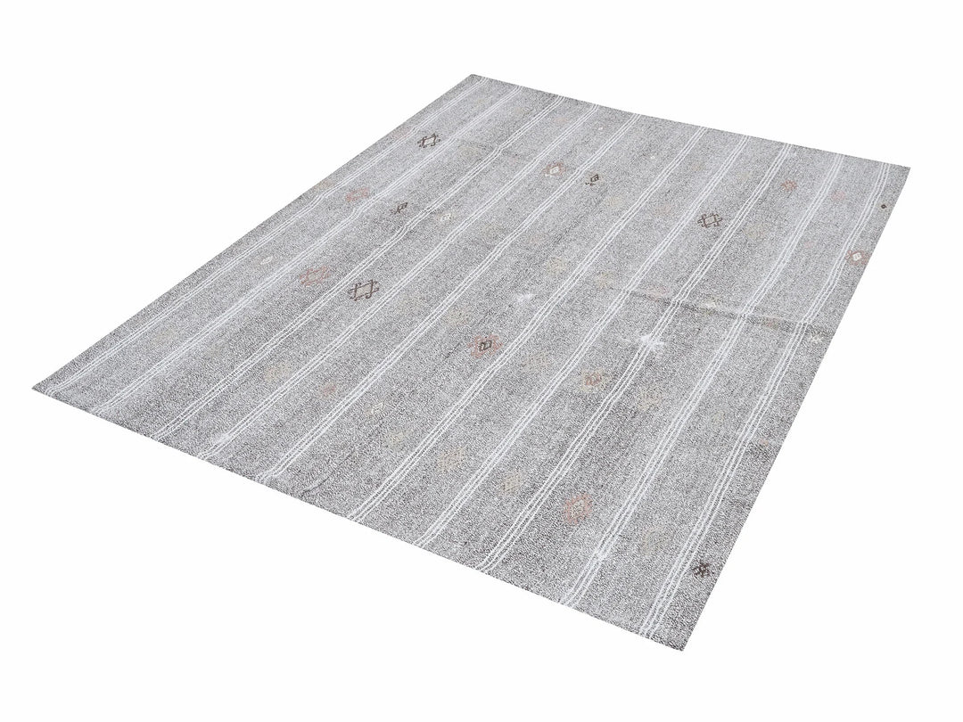 Gray Kilim Rug 5' 5" x 7' | No. VR20453