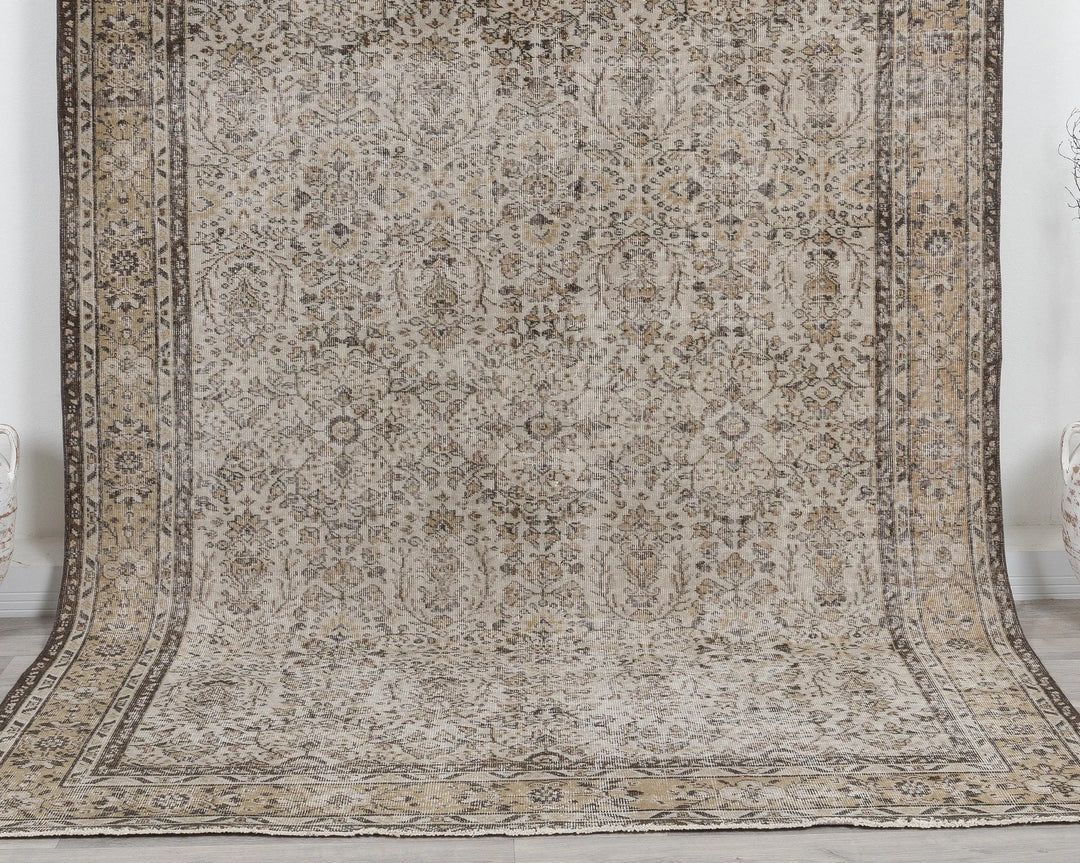Beige Turkish Oushak Rug 6'11" x 9'8" Hand-Knotted | No. VR20701