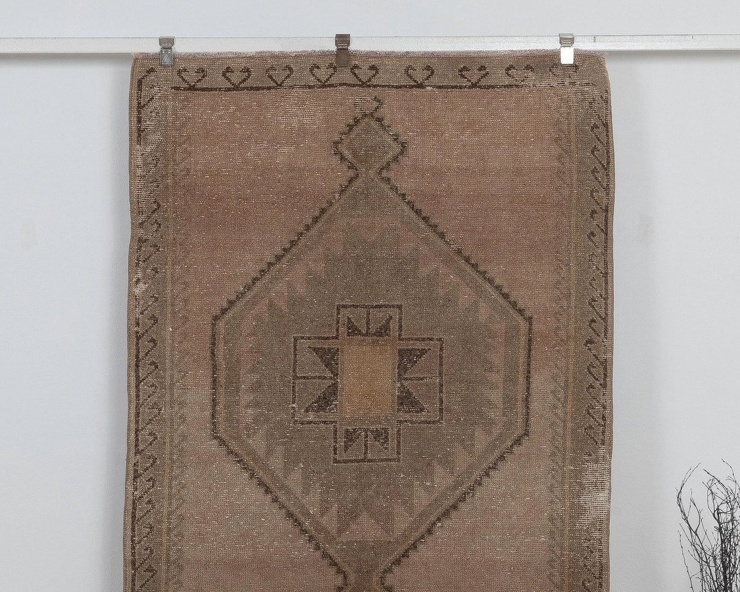 Beige Runner Rug 4' x 12' | No. VR20716