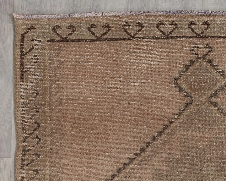 Beige Runner Rug 4' x 12' | No. VR20716