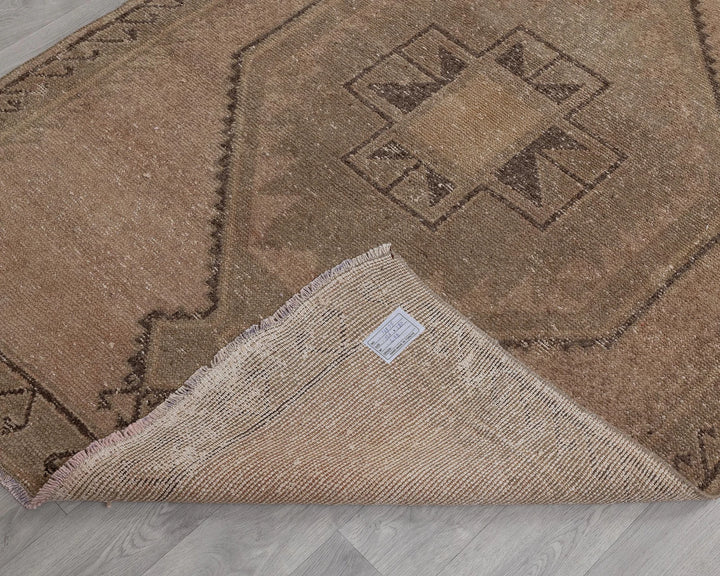 Beige Runner Rug 4' x 12' | No. VR20716