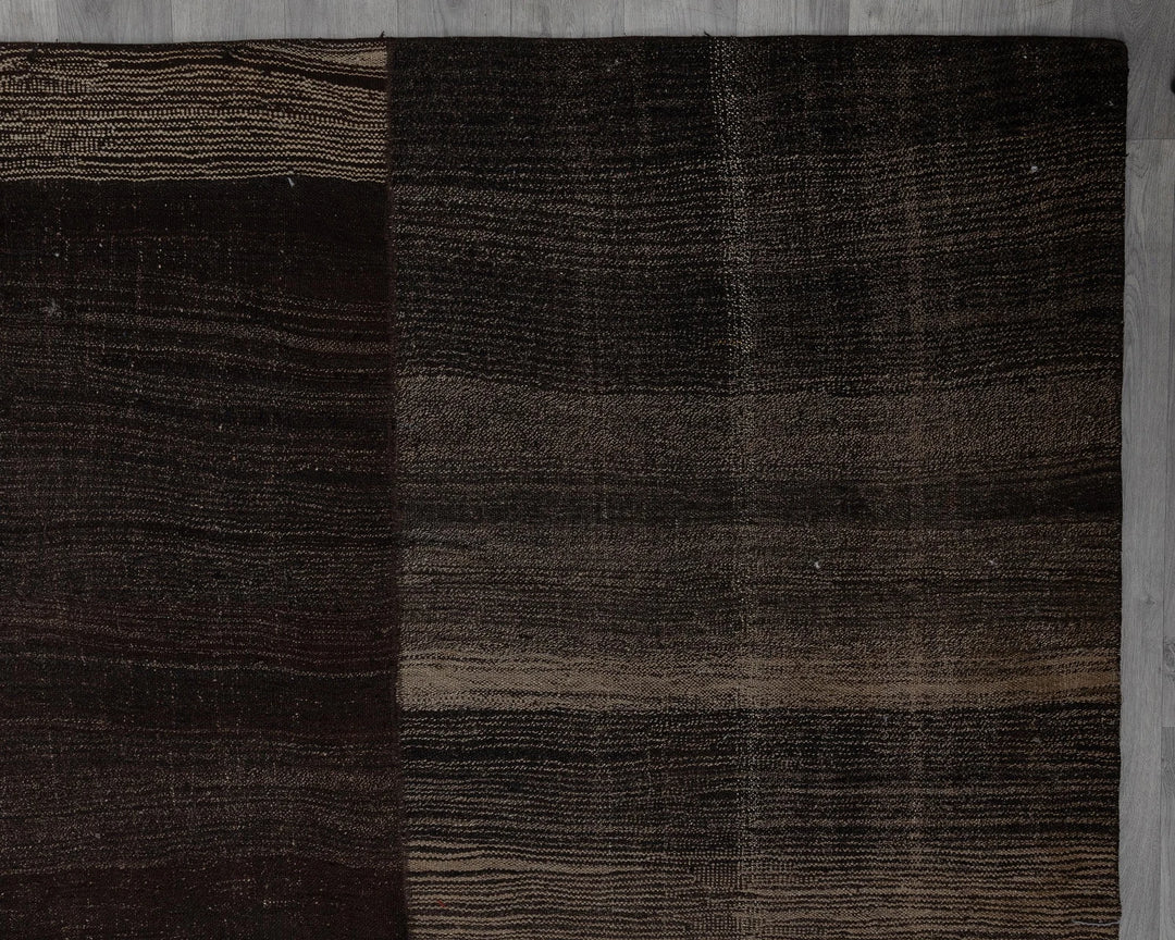 Brown Kilim Rug 11' x 15' | No. VR20819