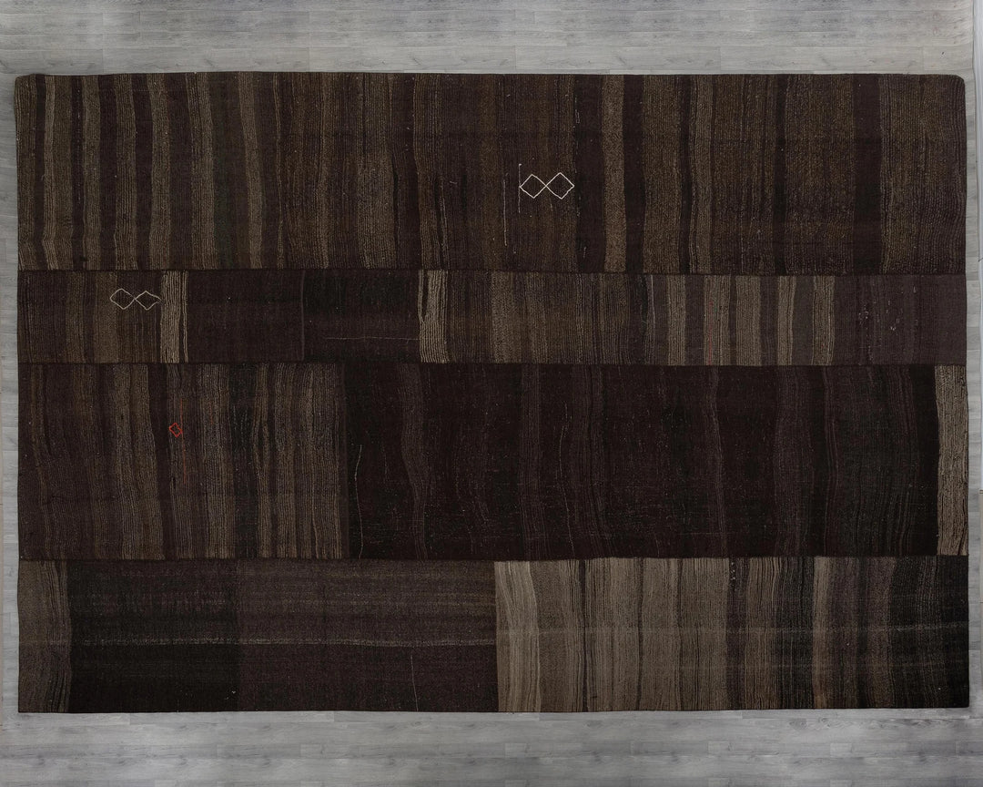 Brown Kilim Rug 11' x 15' | No. VR20819
