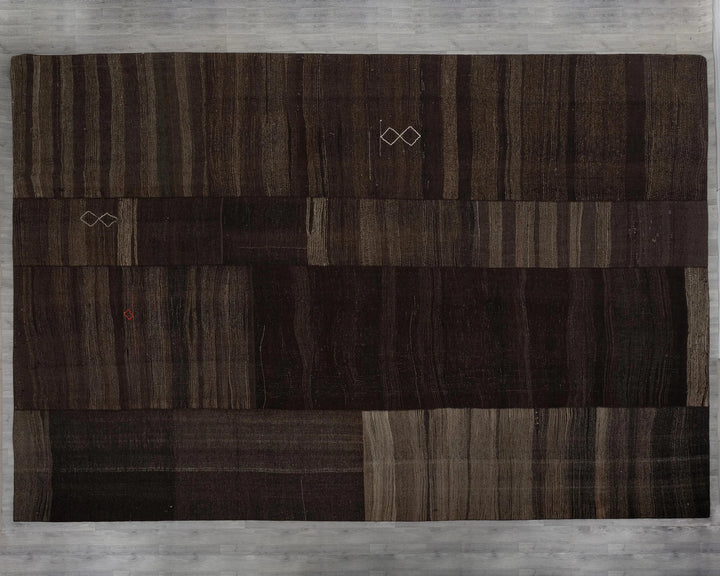 Brown Kilim Rug 11' x 15' | No. VR20819