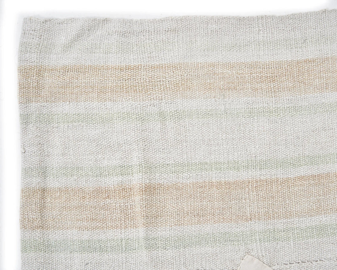 White Turkish Kilim Rug 5' 7" x 7' 1" Flat-Weave | No. VR20975