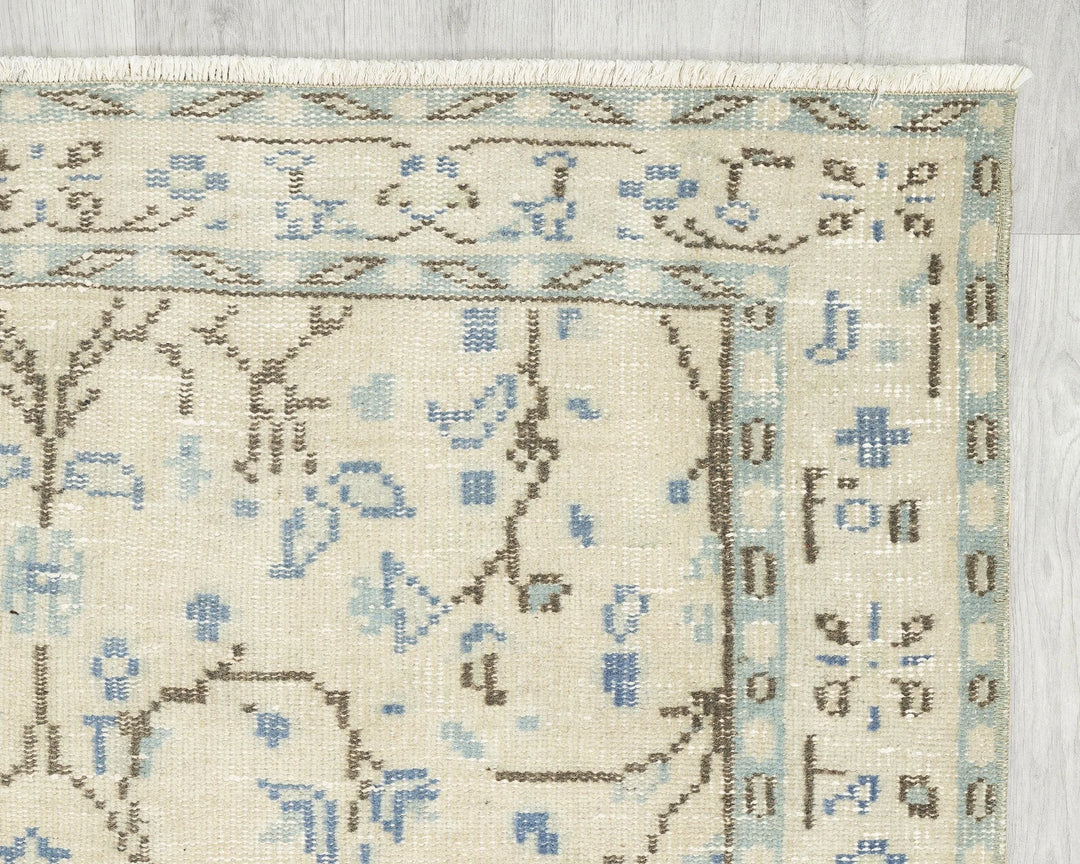 Beige Turkish Oushak Rug 3' 11" x 7' 3" Hand-Knotted | No. VR21117