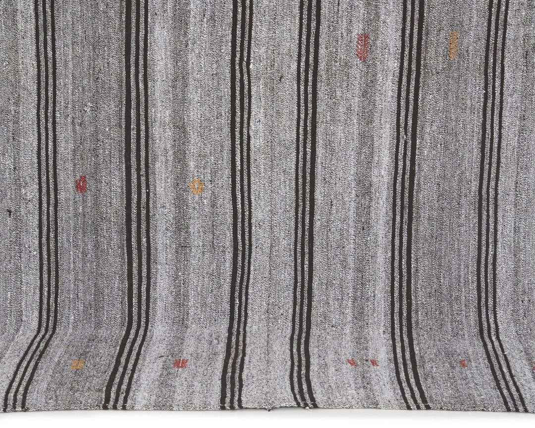 Gray Kilim Rug 5' 7" x 8' 6" | No. VR21279