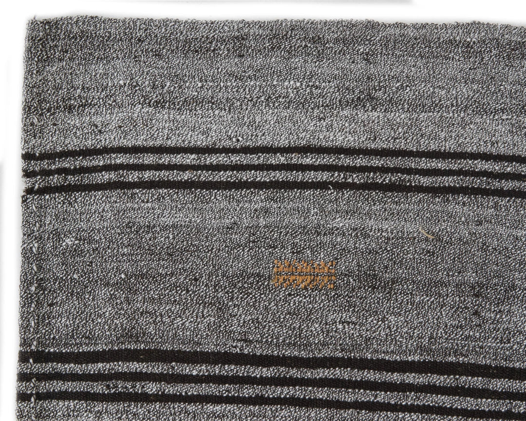 Gray Kilim Rug 5' 7" x 8' 6" | No. VR21279