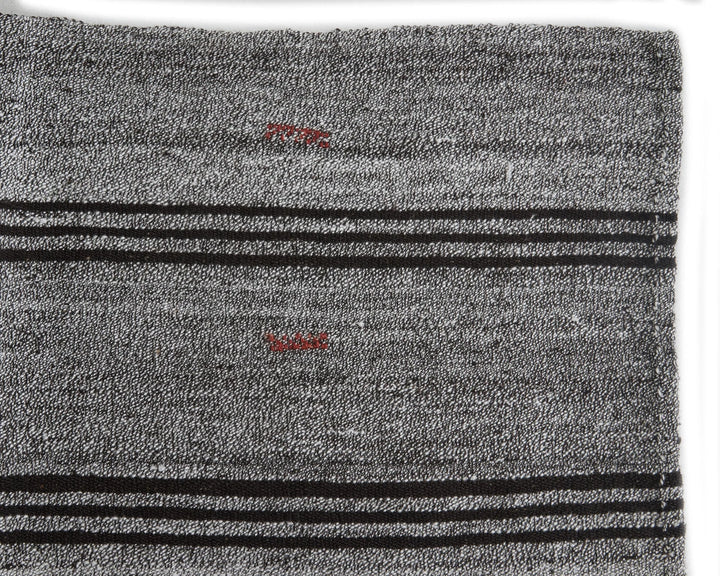 Gray Kilim Rug 5' 7" x 8' 6" | No. VR21279