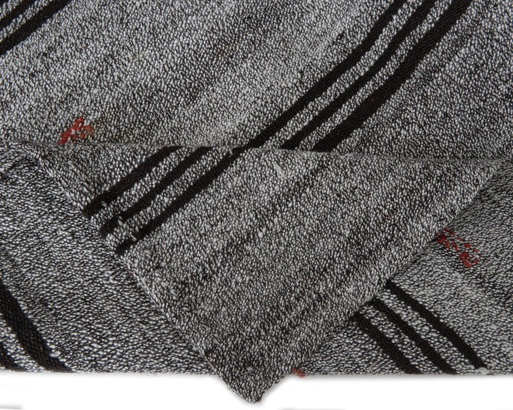 Gray Kilim Rug 5' 7" x 8' 6" | No. VR21279