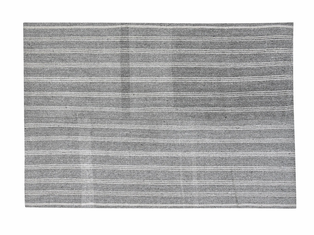 Gray Kilim Rug 6' 4" x 7' 11" | No. VR21320