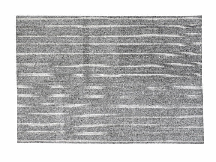 Gray Kilim Rug 6' 4" x 7' 11" | No. VR21320