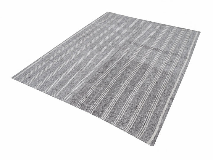 Gray Kilim Rug 6' 4" x 7' 11" | No. VR21320