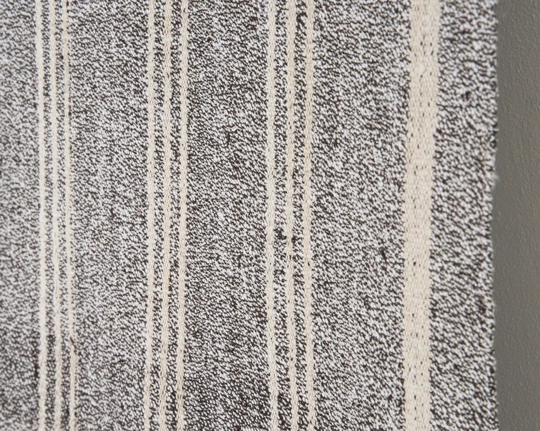 Gray Kilim Rug 6' 4" x 7' 11" | No. VR21320