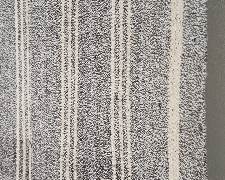 Gray Kilim Rug 6' 4" x 7' 11" | No. VR21320