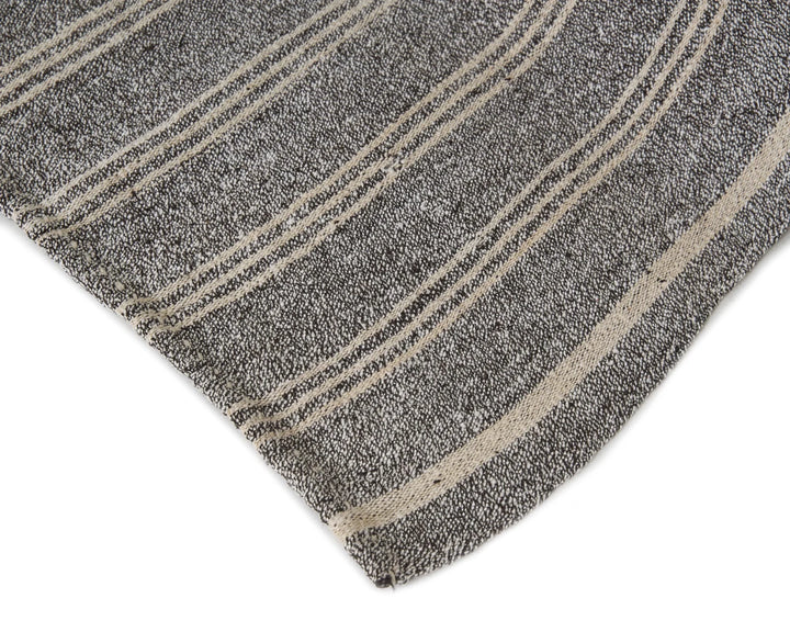 Gray Kilim Rug 6' 4" x 7' 11" | No. VR21320
