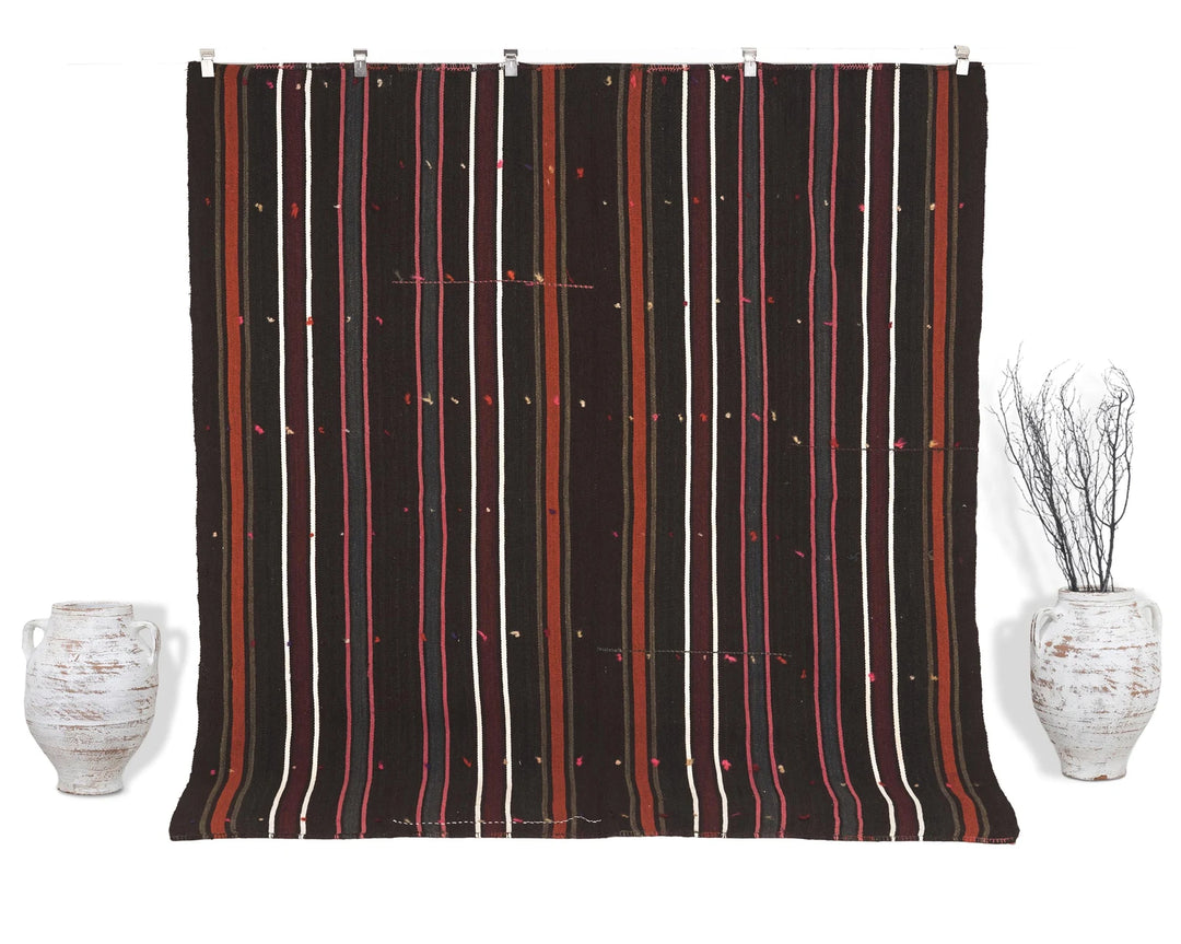 Kilim Rug 7' 5" x 8' 2" | No. VR21429