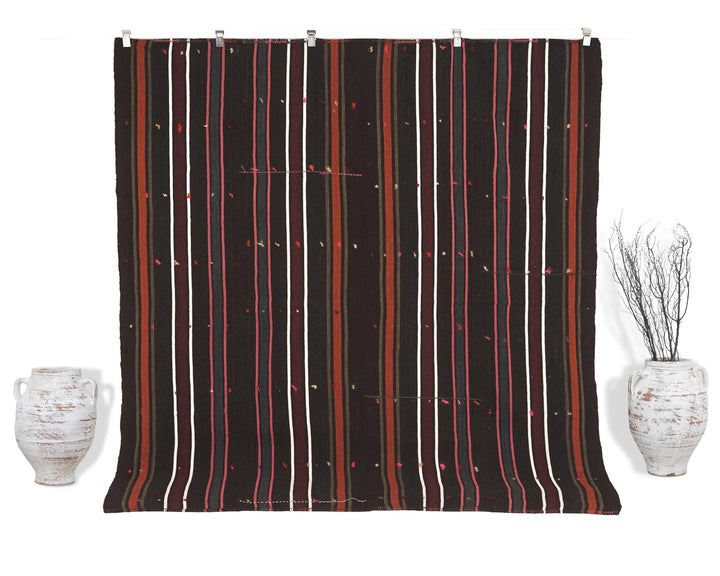 Kilim Rug 7' 5" x 8' 2" | No. VR21429
