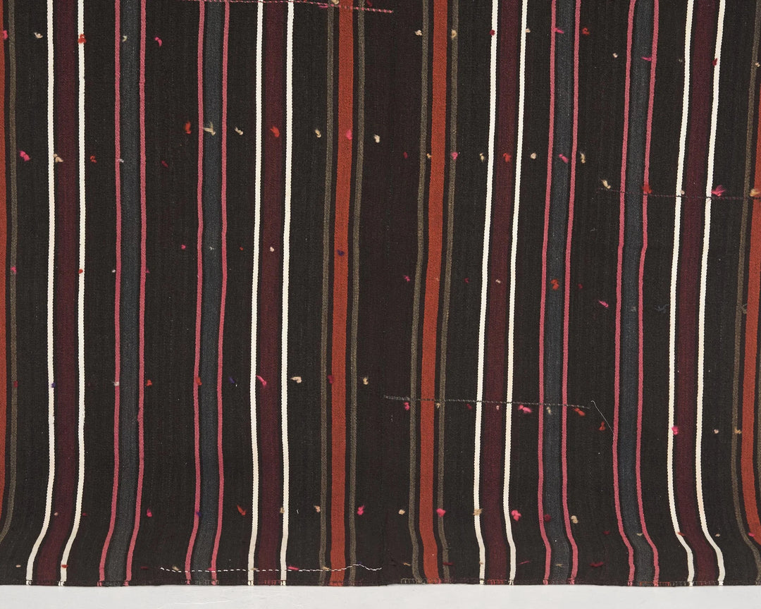 Kilim Rug 7' 5" x 8' 2" | No. VR21429