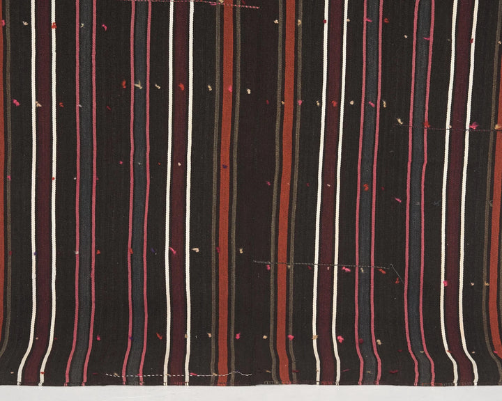 Kilim Rug 7' 5" x 8' 2" | No. VR21429