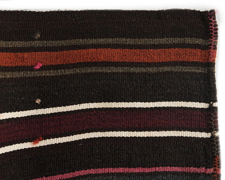 Kilim Rug 7' 5" x 8' 2" | No. VR21429