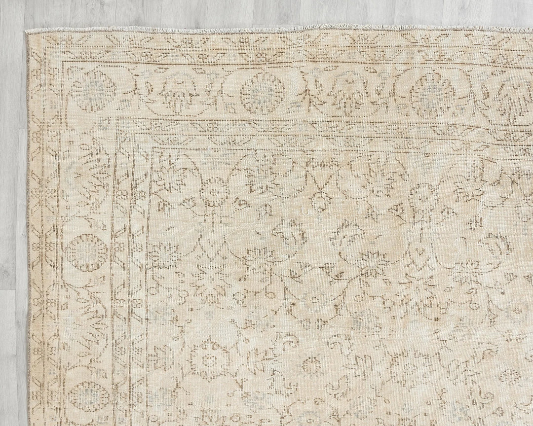 Beige Turkish Oushak Rug 6' 8" x 9' 11" Hand-Knotted | No. VR21598