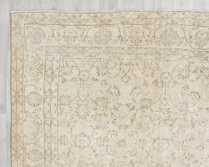 Beige Turkish Oushak Rug 6' 8" x 9' 11" Hand-Knotted | No. VR21598