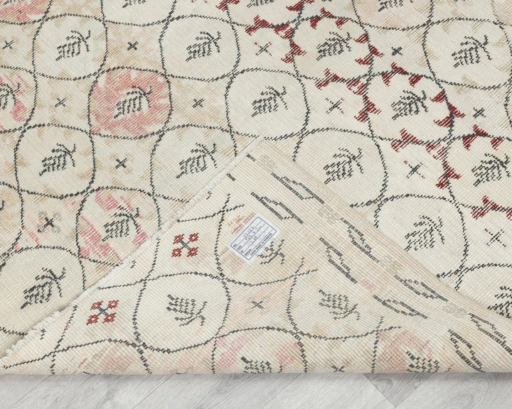 Neutral Oushak Rug 4' 5" x 6' 11" | No. VR21599