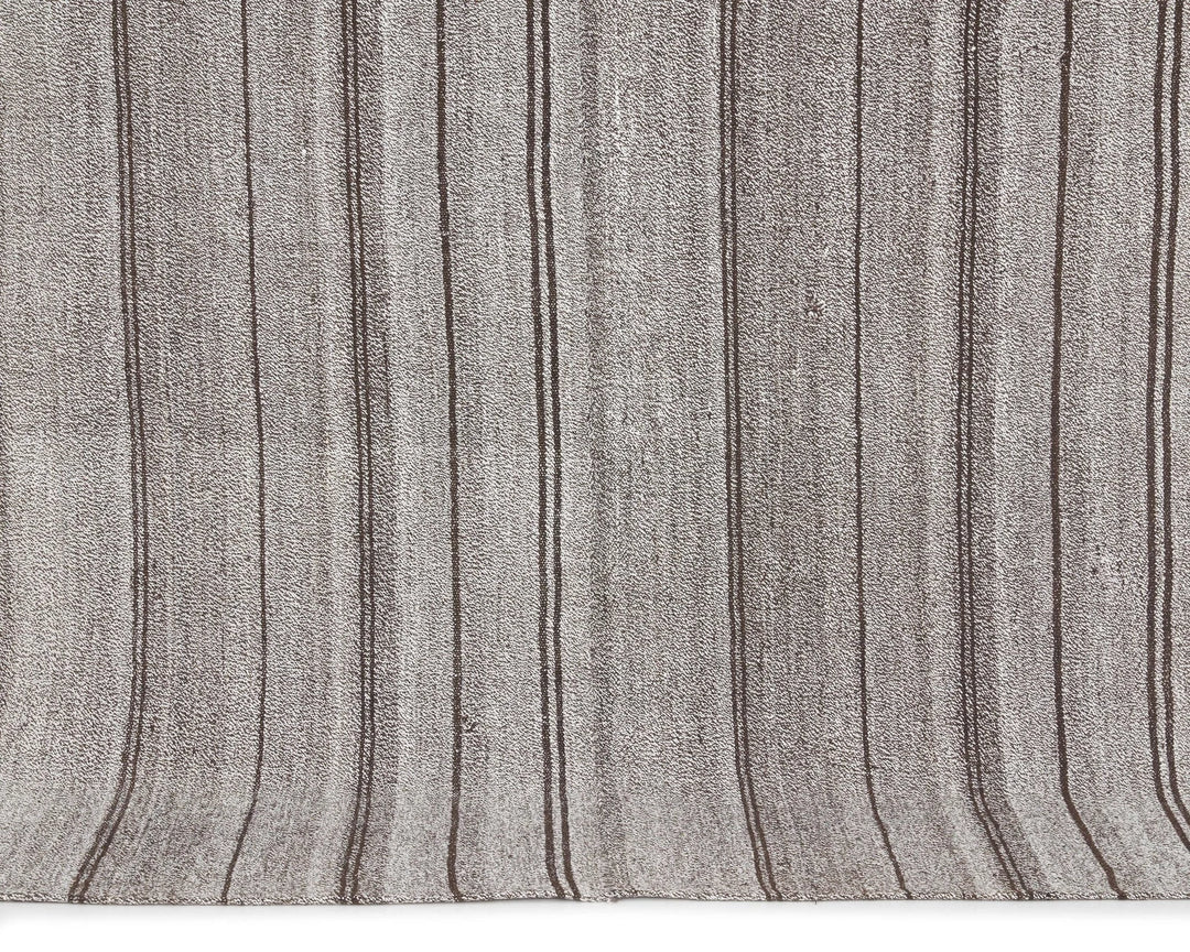 Gray Kilim Rug 4' 11" x 7' 9" | No. VR21669