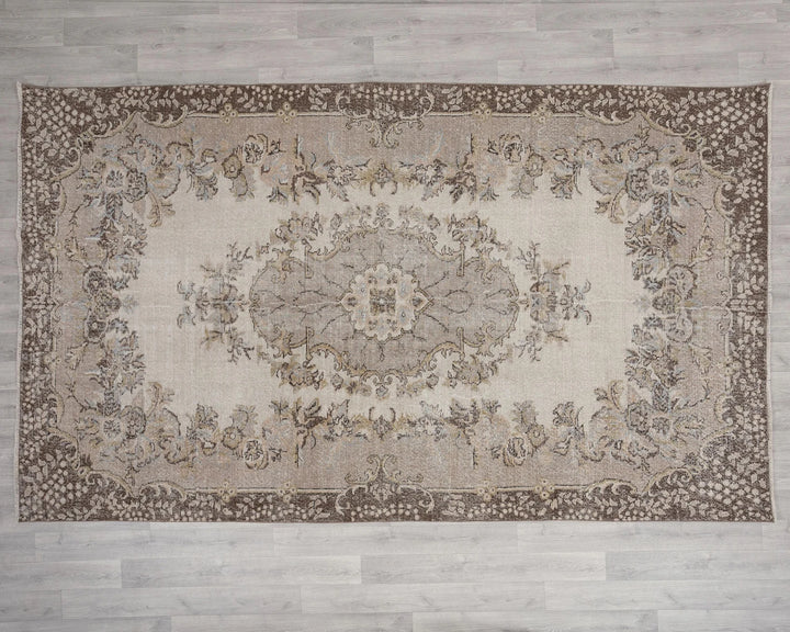 Beige Turkish Oushak Rug 6'3" x 10'2" Hand-Knotted | No. VR21693