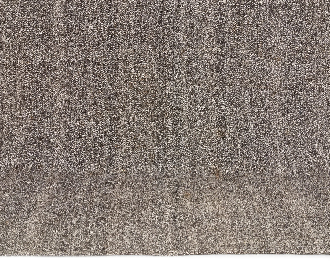 Kilim Rug 5' 8" x 9' 6" | No. VR21914