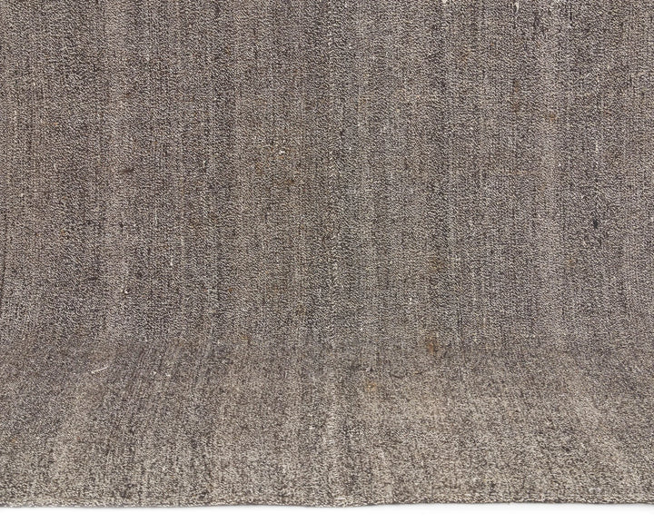 Kilim Rug 5' 8" x 9' 6" | No. VR21914