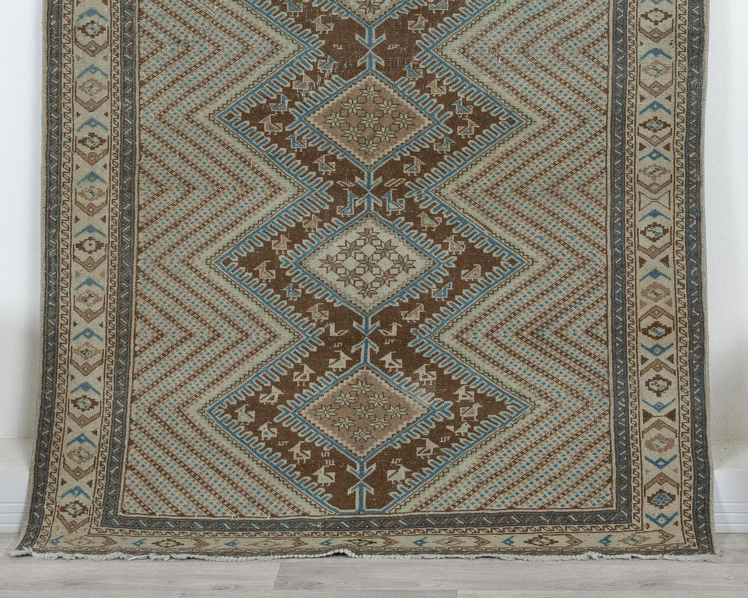 Beige Turkish Oushak Rug 4' 1" x 5' 3" Hand-Knotted detail