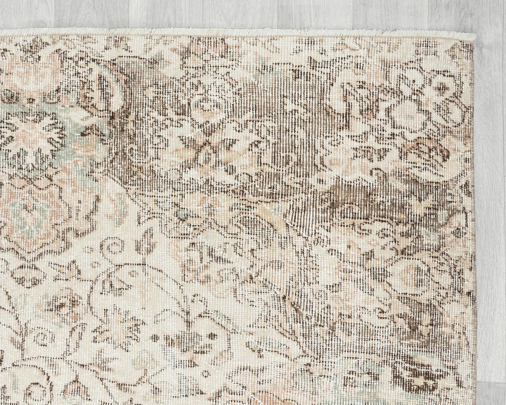 Beige Turkish Oushak Rug 7' x 10' 8" Hand-Knotted pattern