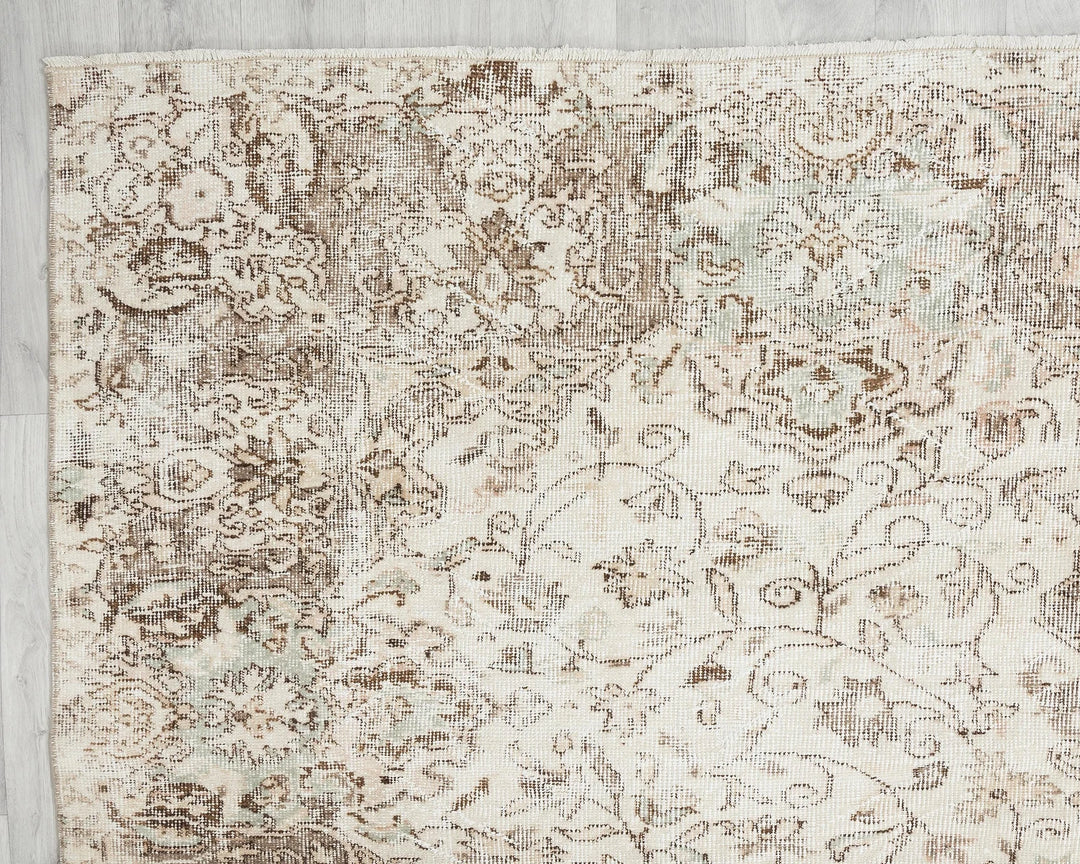 Beige Turkish Oushak Rug 7' x 10' 8" Hand-Knotted border