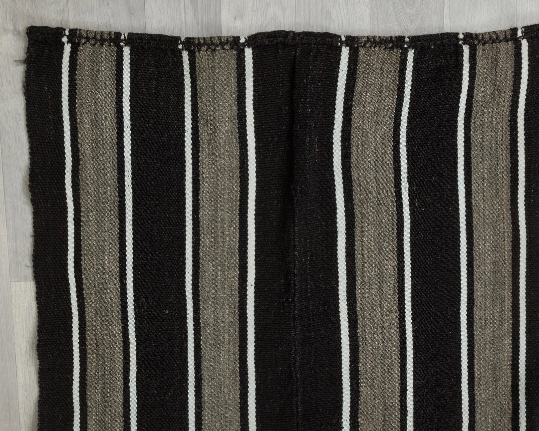 Brown Turkish Kilim Rug 6' x 8' Flat-Weave close-up